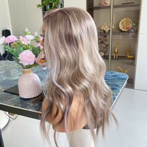 Peluca de Cabello Sintético Transparente con Frente de Encaje 13x4 de 20 Pulgadas, Color Platino, para Peinados Ondulados, Resistente al Calor, para Uso Diario, para Mujeres Blancas - Product Image 2