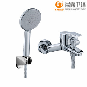 Juego de grifería de ducha de pared con triple control y rociador de mano, cabezal de ducha tipo lluvia, y válvula de cerámica - Product Image 2
