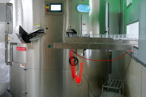 Bebida carbonatada con sabor a MANGO y soda Afrutada, fabricante auditado, pH bajo, 0 grasa, 0 Kcal, agua con gas - Product Image 4