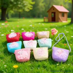 Borsa di paglia stile pony per bambini 12x14cm con fiore in tulle - Product Image 3