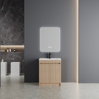 Meuble de salle de bain moderne en contreplaqué haute densité à texture fine et motif grainé clair, avec miroir intelligent et lavabo