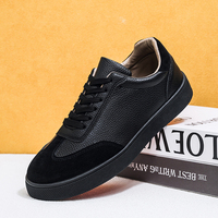 Chaussures de skateboard en cuir PU et daim pour hommes, baskets plates décontractées rétro, semelle en caoutchouc résistante à l'usure, chaussures de marche quotidiennes
