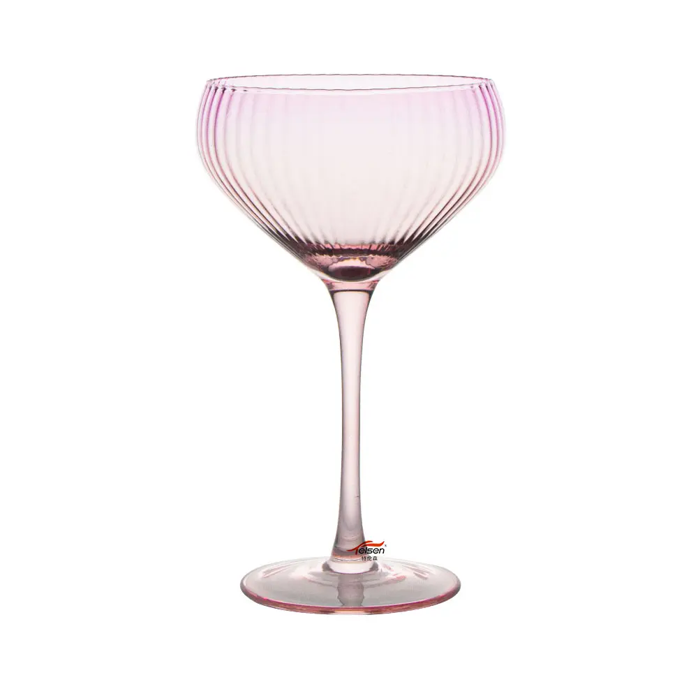 Sakura rosa vertikaler Kamm Bankett Martini Glas