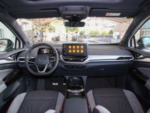Volkswagen <span class=keywords><strong>ID</strong></span>.4 Crozz Pure+ SUV électrique haute performance, véhicule neuf avec batterie de 110 kWh et moteur de 150-200 kW - Product Image 5