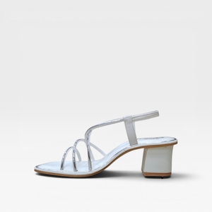 Sandalias de tacón cuadrado de charol plateado para mujer, con tiras y punta cuadrada, sin cordones, tacón medio, elegantes para verano - Product Image 4