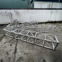Kkmark 520x520mm Soporte en tierra Line Array PA Speaker Array Tower Lift Bolt Truss para sistema de sonido