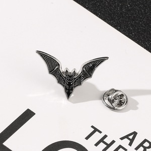 Estilo Punk gótico Halloween murciélago insignia Metal murciélago Pin broche para chaquetas bolsos y accesorios de disfraces - Product Image 2