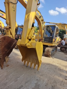 Excavadora de orugas mediana Komatsu de segunda mano, barata, de Japón, con motor central, componentes de motor PLC - Product Image 6