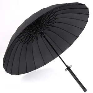 Großhandel anpassbarer automatischer gerader Regenschirm 8/16/24 Rippen langer Griff Samurai-Schwert-förmiger Regenschirm individuelles Logo