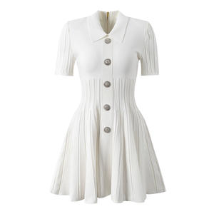 Nuovo arrivo stile di moda primavera da <span class=keywords><strong>donna</strong></span> con collo basso monopetto a maniche corte a maglia a-linea in tinta unita <span class=keywords><strong>Mini</strong></span> abito - Product Image 3