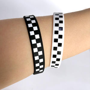 Sınır ötesi renk kauçuk su geçirmez promosyon yapay bilezik afrika basketbol futbol yarışması destek bileklik - Product Image 5