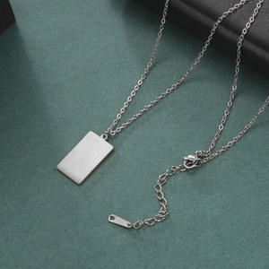 จี้สร้อยคอแบบโซ่สแตนเลสชุบทองคำ ลายอัลลอฮ์ อายะตุล อายะต์ กุรซี สำหรับชาวมุสลิม ดีไซน์เรขาคณิตทันสมัย - Product Image 3