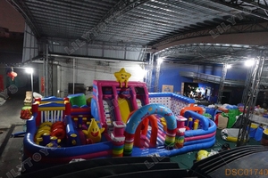 Enfants gonflables sautant <span class=keywords><strong>le</strong></span> parc gonflable de videur de terrain de jeu de château - Product Image 5