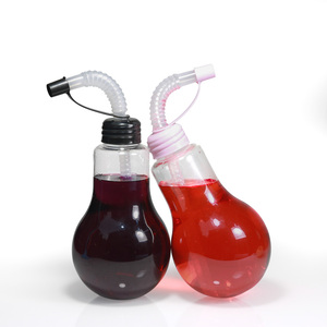 Gobelet de fête en plastique en forme d'ampoule 16oz avec paille, en PET jetable, couleur personnalisée, logo personnalisé, vente en gros - Product Image 4