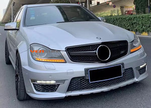 <span class=keywords><strong>Calandre</strong></span> sport <span class=keywords><strong>C63</strong></span> look <span class=keywords><strong>W204</strong></span> <span class=keywords><strong>AMG</strong></span> pour Mercedes Benz classe C <span class=keywords><strong>W204</strong></span> <span class=keywords><strong>calandre</strong></span> de pare-chocs avant 2008 2011 - Product Image 5