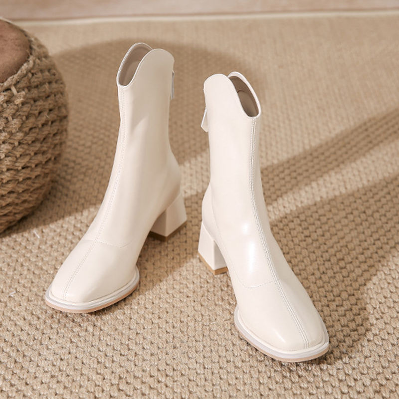 Apricot color with velvet lininng