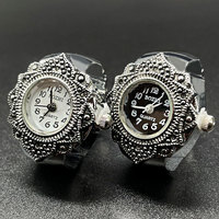 Mini montre à doigt vintage antique en bronze et argent, accessoires steampunk pour cosplay, cadeau de fête d'Halloween, hip-hop gothique