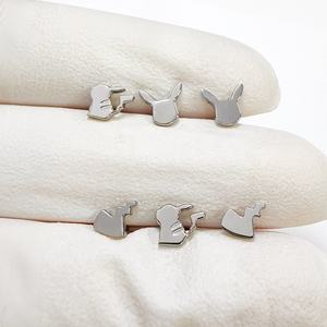 ต่างหูไทเทเนียมดีไซน์ใหม่ F136 ต่างหูแบบก้านไม่ก่อให้เกิดอาการแพ้ ชุดต่างหูแบบติดหู สไตล์อินดัสเทรียล ต่างหูแบบติดหูน่ารัก - Product Image 4