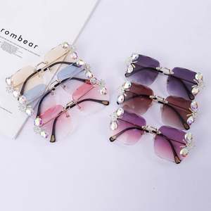 Lunettes de soleil carrées sans monture en strass de luxe tendance 2021, lunettes de soleil en diamant pour femmes - Product Image 3