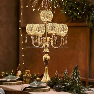 Bougeoir en métal pendentif de mariage avec bol carré en cristal, centre de table de mariage de 22 pouces de haut, or, cristal à 5 bras - Product Image 5