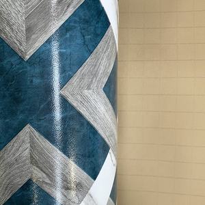 Rollos de Revestimiento de Suelo de Vinilo PVC con Diseño de Mármol Personalizado, con Respaldo de Esponja para Aplicaciones Versátiles - Product Image 4