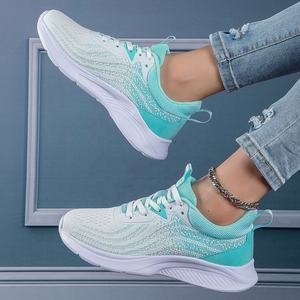 Scarpe sportive basse da <span class=keywords><strong>donna</strong></span> di grandi dimensioni traspiranti e traspiranti con punta di natale di colore bianco blu per la moda primavera - Product Image 1