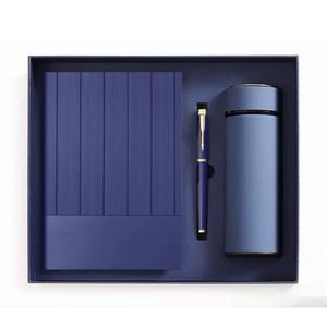 Coffrets Cadeaux d'Entreprise de Luxe Personnalisés avec Logo - Carnet en Cuir, Stylo, Bouteille et Boîte Cadeau - Ensemble Vert pour Bureau Professionnel - Product Image 4