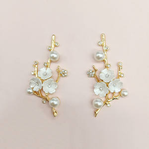 Branche de style fleur de prunier de la nouvelle mariée de style ancien de Lutin, tige d'arbre, fleur et accessoire de bijoux incrustés de diamants alliage de bricolage - Product Image 2