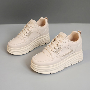 Chaussures de sport décontractées blanches légères et respirantes à semelle épaisse pour femmes, tendance 2026, pour l'été, l'automne et le printemps - Product Image 2