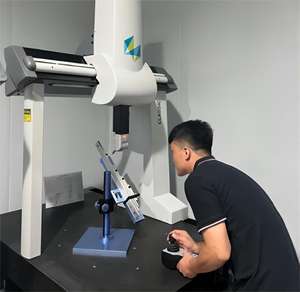 Pièce automobile <span class=keywords><strong>CNC</strong></span> de haute précision Usinage <span class=keywords><strong>CNC</strong></span> personnalisé Fer Cuivre Aluminium Acier inoxydable Divers matériaux métalliques Produits de quincaillerie - Product Image 6