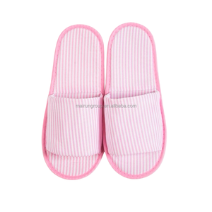 Pantoufles jetables personnalisées pour hôtels, pantoufles blanches en éponge non tissée en velours, molleton corail, gaufré, pantoufles d'hôtel jetables - Product Image 2