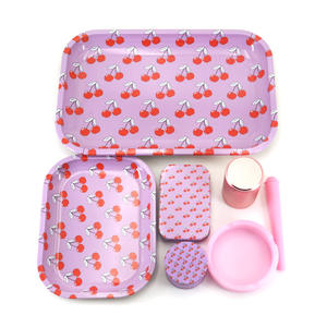 Oferta Especial <span class=keywords><strong>Funway</strong></span> SK005 Moderno Kit de Cigarrillos de Metal Cuadrado de 7 Piezas con Diseño de Cerezas, Molinillo de Hierbas, Tarro de Almacenamiento y Caja Metálica - Product Image 1