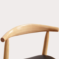 Chaise de salle à manger en bois massif avec accoudoirs en corne, style nordique, pour restaurant, avec coussin en cuir, idéale pour café, pâtisserie, ou comme chaise de loisirs.
