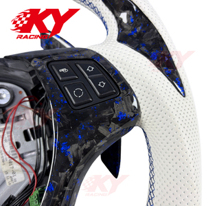 Volante Deportivo Personalizado de Cuero y Fibra de Carbono con LED e Indicador de RPM para BMW Serie E E87 E90 E91 E92 E93 M3 Serie 3 328i 330i 335d Serie 1 135i - Product Image 2