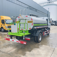 Bon marché Prix 5m ³ 5000L 4x2 4x4 diesel Réservoir d'eau Arroseur Camion Pulvérisation d'eau Véhicule Chariot d'arrosage à vendre