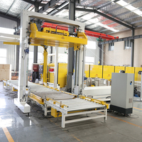Système de cerclage de palettes en carton ondulé entièrement automatisé et système d'enroulement rotatif à bras avec machine de cerclage à double tête, pression de 500/3000 kg