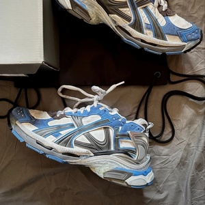 Chaussures de sport sur mesure luxueuses pour hommes et femmes, dessus en mesh. Chaussures décontractées tendance, style classique de haute qualité, amorti optimal - Product Image 6