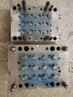 Molde Profesional para Tapas de Botellas de Agua de Plástico en Oferta