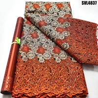 Tissu en dentelle suisse de qualité supérieure, directement de l'usine, idéal pour les robes de mariée belges et les saris indiens |   Vente flash à Dubaï