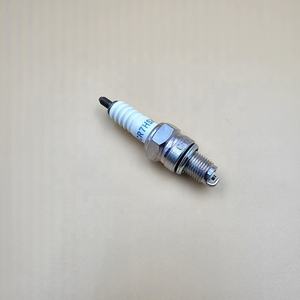 Bujía para Motocicleta <span class=keywords><strong>Moto</strong></span> Spark Plug 4629 C7HSA CR7HSA, Caja Amarilla, Rosca de 10 mm, Resistencia Cerámica de 1kΩ, Electrodo de 0.7 mm - Product Image 1