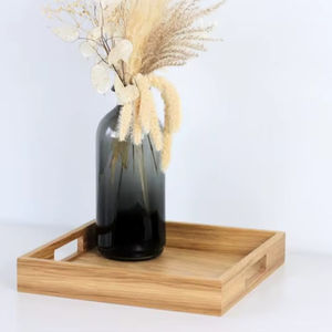 Grand plateau rectangulaire en bois pour servir les aliments, plateau de service en bois élégant pour les intérieurs modernes au meilleur prix par le fournisseur - Product Image 1