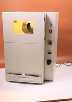 Machine de sablage puissante Fourniture dentaire Technologie de sablage automatique Équipements dentaires avec système de dépoussiérage