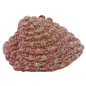 Bolso de Noche con Conchas y Pedrería para Mujer, Cartera de Mano con Diseño de Concha Marina, Bolso de Mano para Cóctel o Boda con Cadena Extraíble - Product Image 1