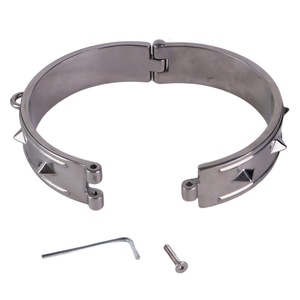 ปลอกคอหนังแบบ BDSM พร้อมสายจูง สร้อยคอแบบโชคเกอร์ อุปกรณ์เสริมปรับได้ สีดำ - Product Image 6