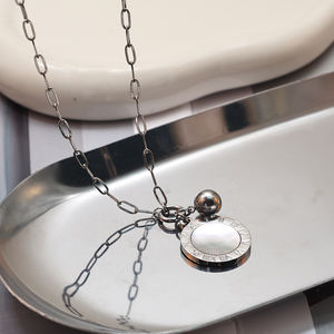 Collana con ciondolo a forma di sfera in acciaio inossidabile con ciondolo a forma di collana per donne - Product Image 5