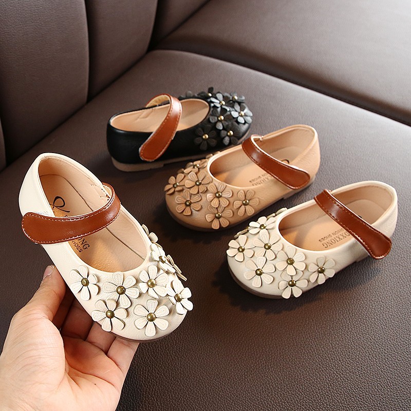 Специальный дизайн с цветочным рисунком и резиновой подошвой; Новая детская обувь на плоской подошве из Pu искусственной кожи, на Плоском Каблуке; Обувь для ноги