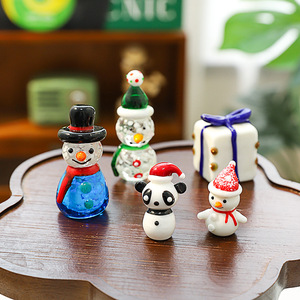Nuevos Adornos Navideños Creativos para el Hogar 2025, Muñeco de Nieve, Alce, Mini Adornos de Escritorio de Dibujos Animados, Artesanía de Vidrio Colorida - Product Image 2