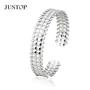 Bracelet manchette pyramidale en acier inoxydable plaqué JUSTOP, style punk, unisexe, en alliage, bijou tendance - Product Image 1