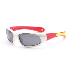 2025 occhiali da sole ciclismo UV personalizzati per ragazzi ragazze Trendy blu bianco Silicone telaio moda polarizzati occhiali da sole per <span class=keywords><strong>bambini</strong></span> - Product Image 4