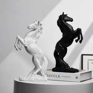 Décoration de bureau Sculptures de chevaux Figurines pour l'intérieur Décoration nordique de la maison Ornements de luxe pour les chambres Figurine Feng Shui